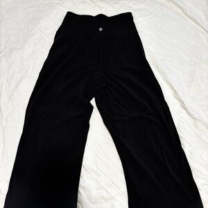 Lululemon Athletica Black cropped Relaxed Pants